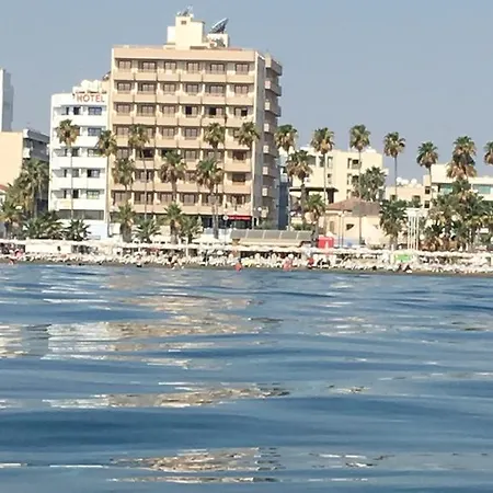 Lejlighed Ithaki Phinikoudes No. 205 *