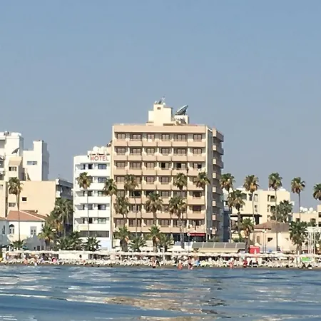 Апартаменти Ithaki Phinikoudes No. 205 Ларнака
