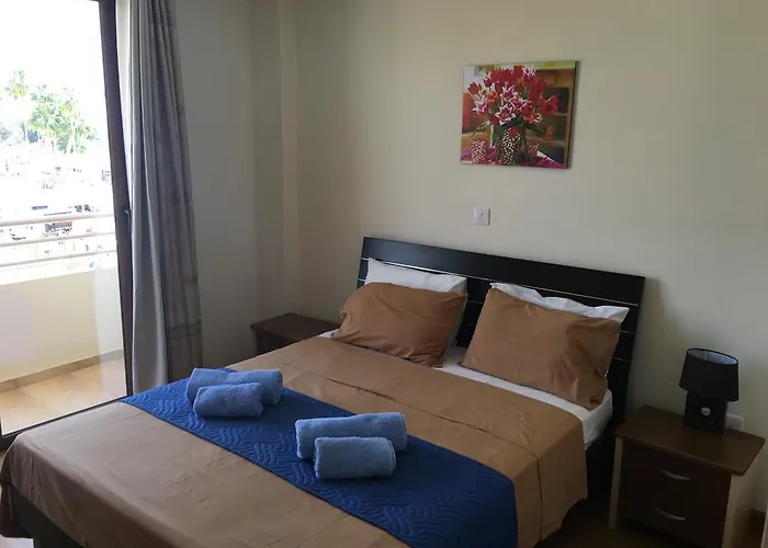 Apartmán Ithaki Phinikoudes No. 205