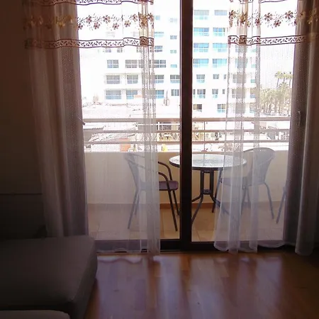 Ithaki Phinikoudes No. 205 アパート