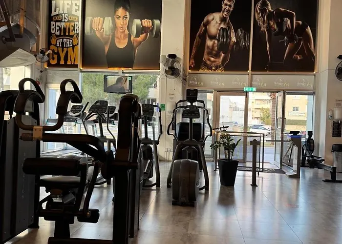 Appartement Ithaki Phinikoudes No. 205