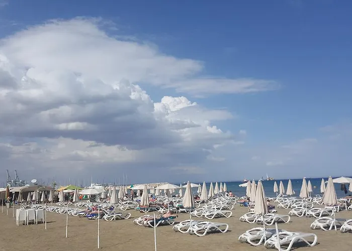 Ithaki Phinikoudes No. 205 Appartement Larnaca