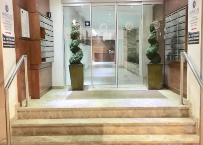 Appartement Ithaki Phinikoudes No. 205 *